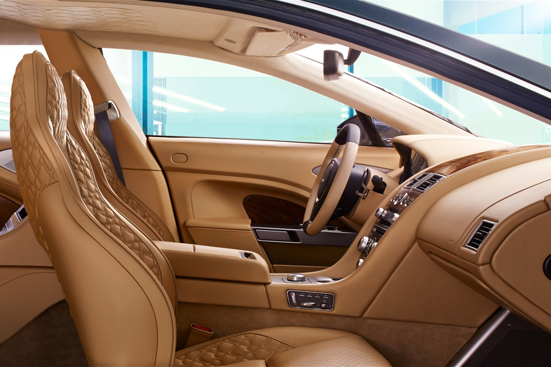 Illustration for article titled The New Aston Martin Lagonda: 550 Horses Of Pure V12 Sedan Sexiness
